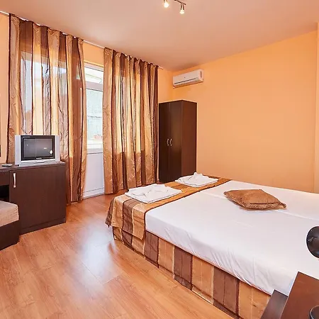 Guest house Oasis Pomorie